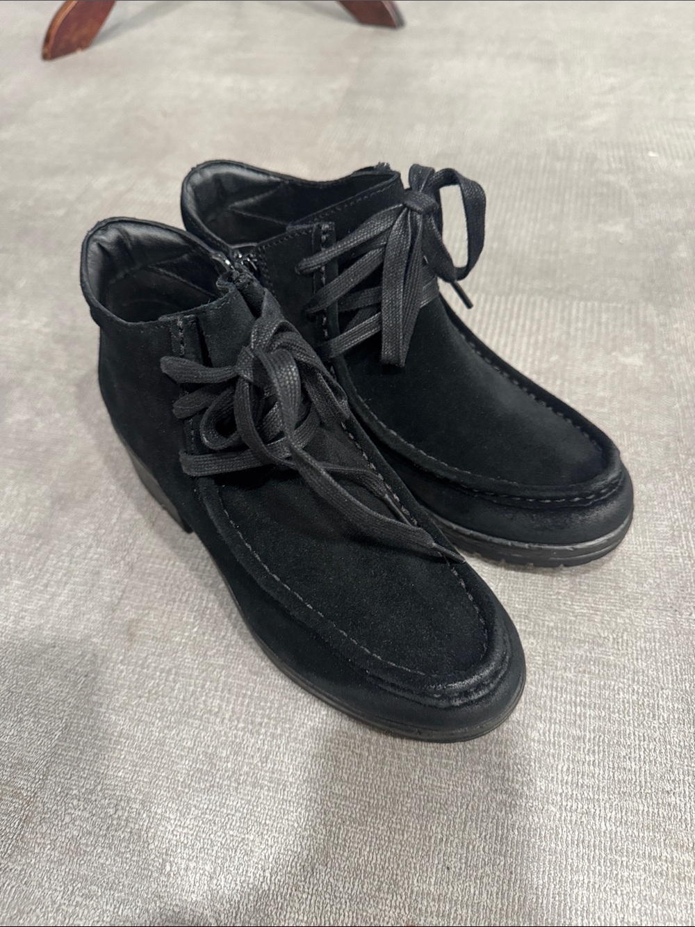 Salvia Black Suede Lace-Up Ankle Shoes Size 6